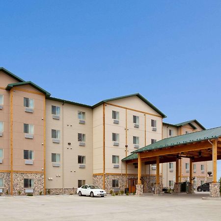 Hawthorn Extended Stay By Wyndham Minot Exterior photo