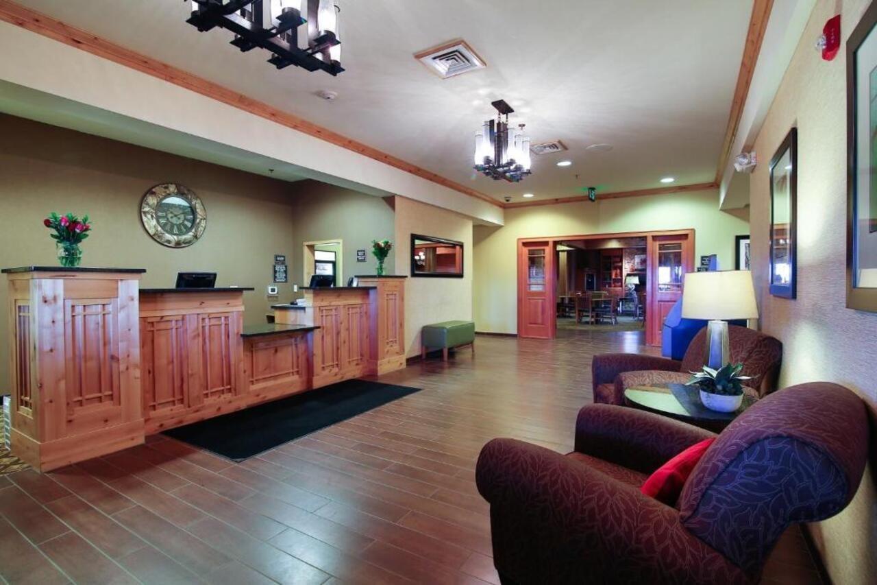 Hawthorn Extended Stay By Wyndham Minot Exterior photo