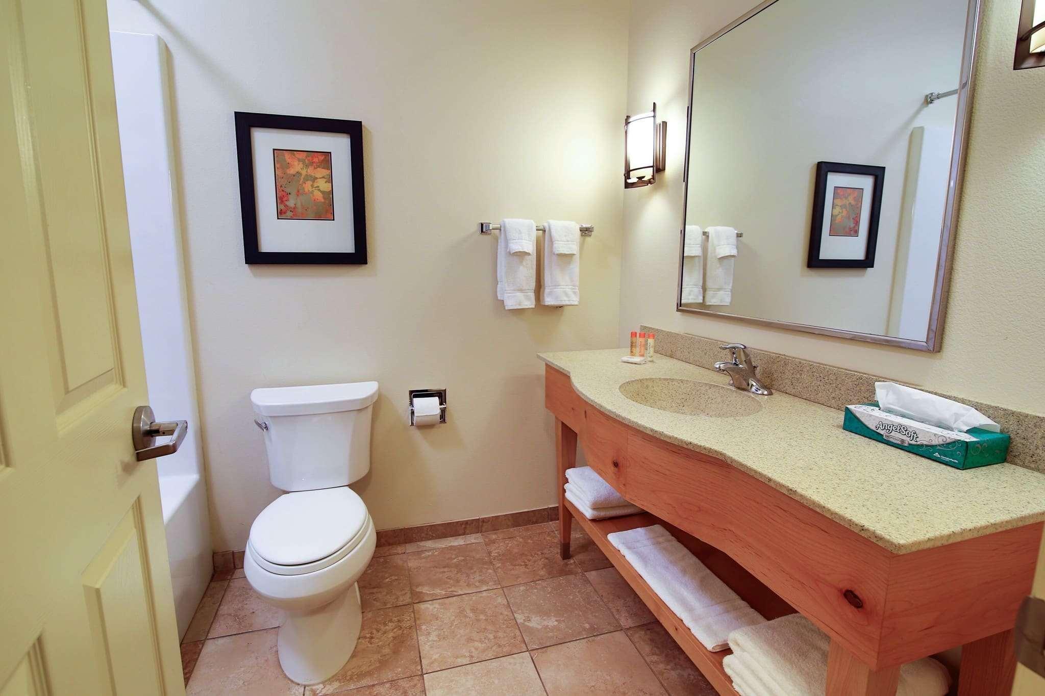Hawthorn Extended Stay By Wyndham Minot Exterior photo