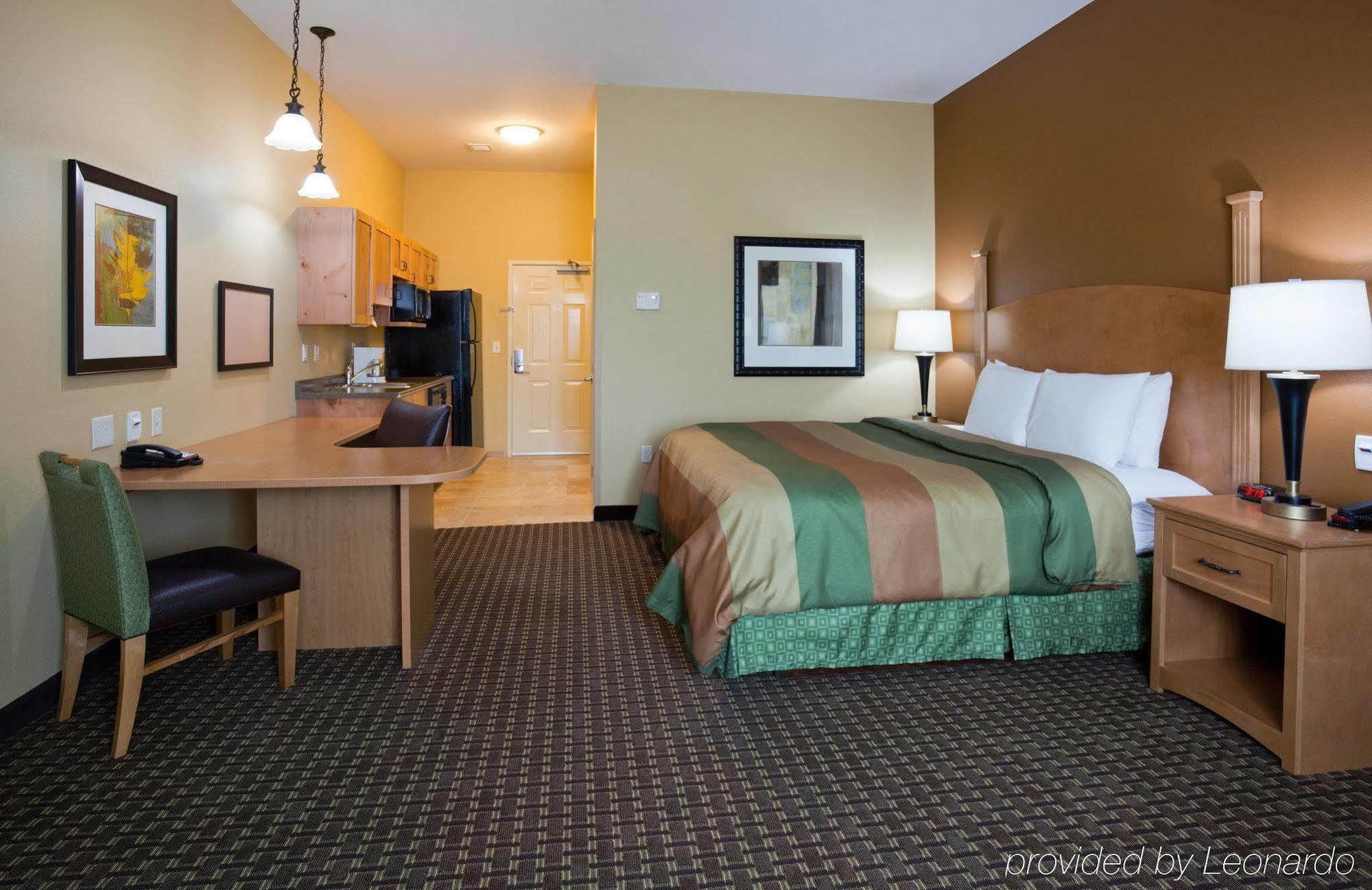 Hawthorn Extended Stay By Wyndham Minot Room photo